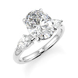 Luys Oval Moissanite Engagement Rings